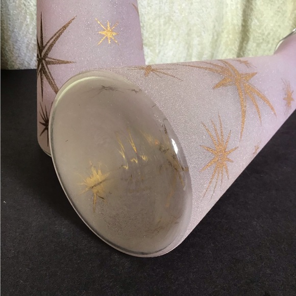 Rare atomic gold stars pink sugar glass vase pair with flared scalloped tops - Picture 5 of 13